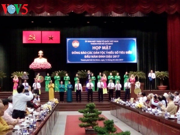 Treffen der Vorbilder der Minderheiten in Ho Chi Minh Stadt - ảnh 1